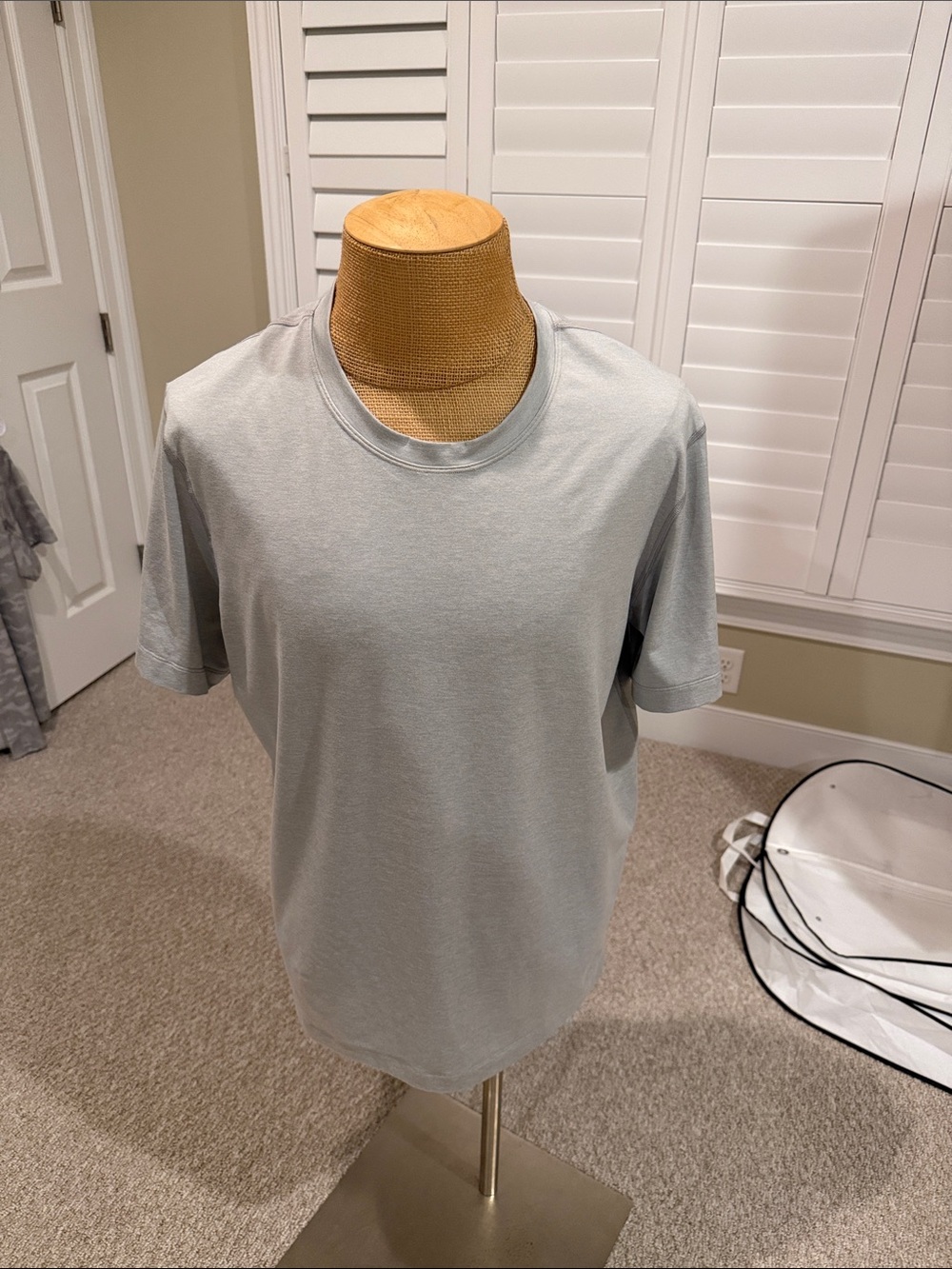 Lululemon soft jersey tee, XL, like new, heathered vapor